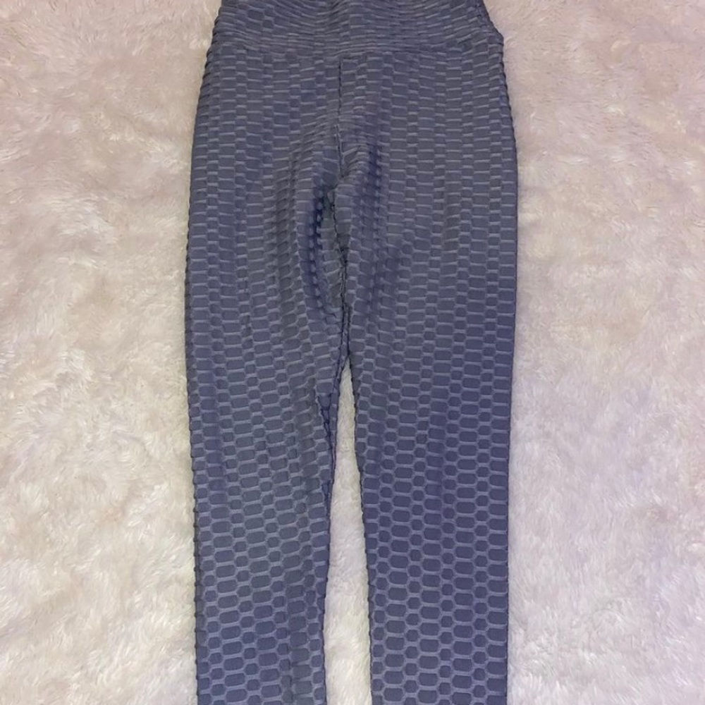 Lyte ripple-woven light gray leggings